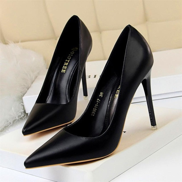 Giselle's Pointed Pumps - Shop Best Dressed Today